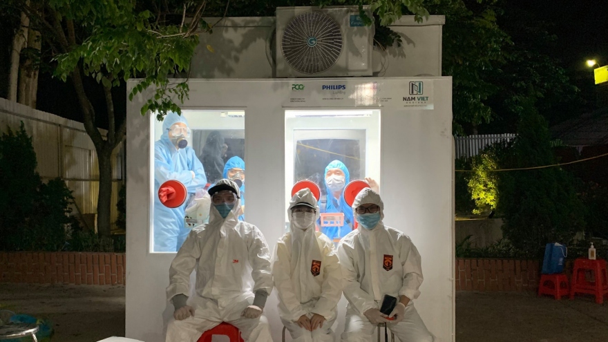 Local engineer creates air-conditioned COVID-19 testing booth